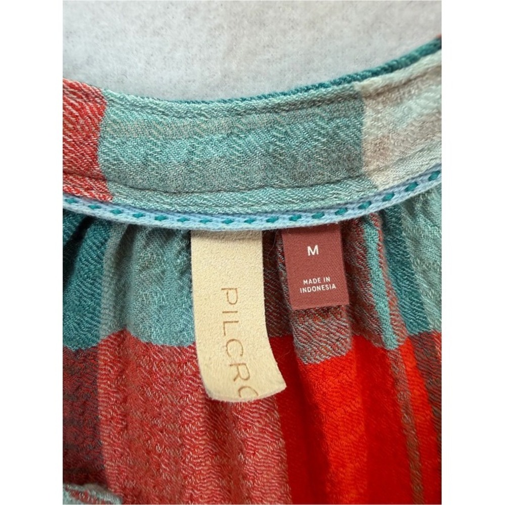 Pilcro Plaid Button-Front Shirt - Red & Blue size M - Picture 3 of 9